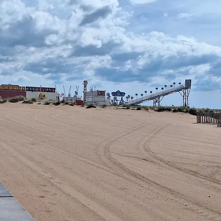 Valras Plage, Les Sables Du Midi, Siblu, Le Josephine Mobil 4 - 6 Places Kemping *